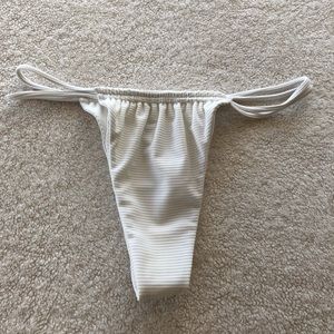 BRAND NEW Benoa Swim bottom white ribbed large